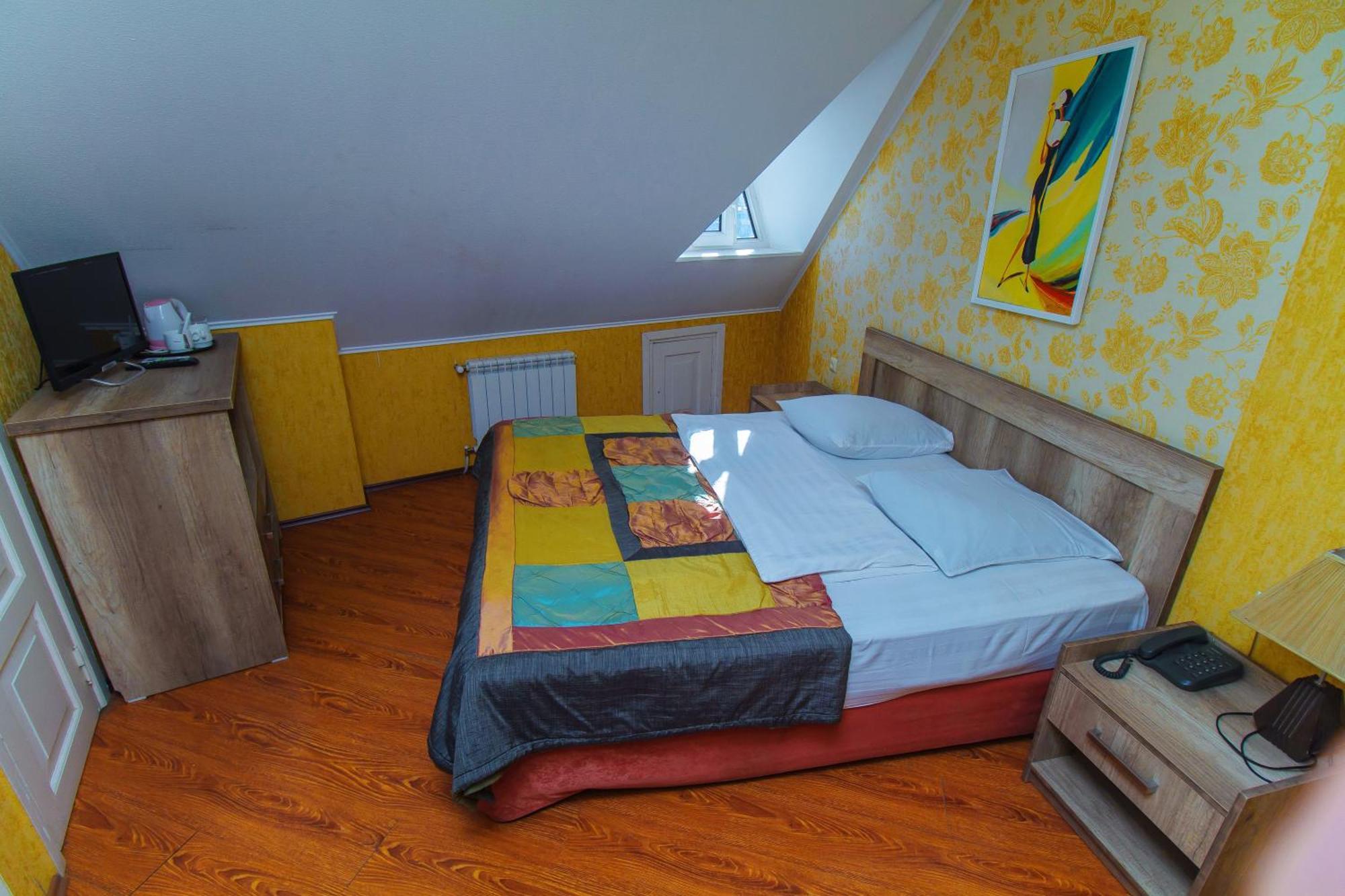 Irmeni Hotel Тбилиси Екстериор снимка